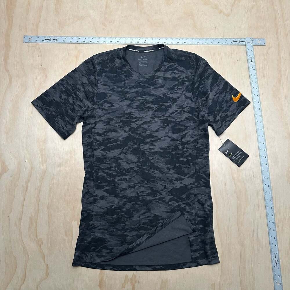 Nike Basketball Dri-FIT Camo T-Shirt Gray Black Men's Small NWT